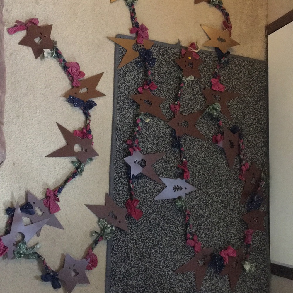 2 -6 foot garlands